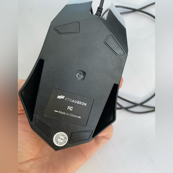 Computer gaming mouse - Picture 2 of 3